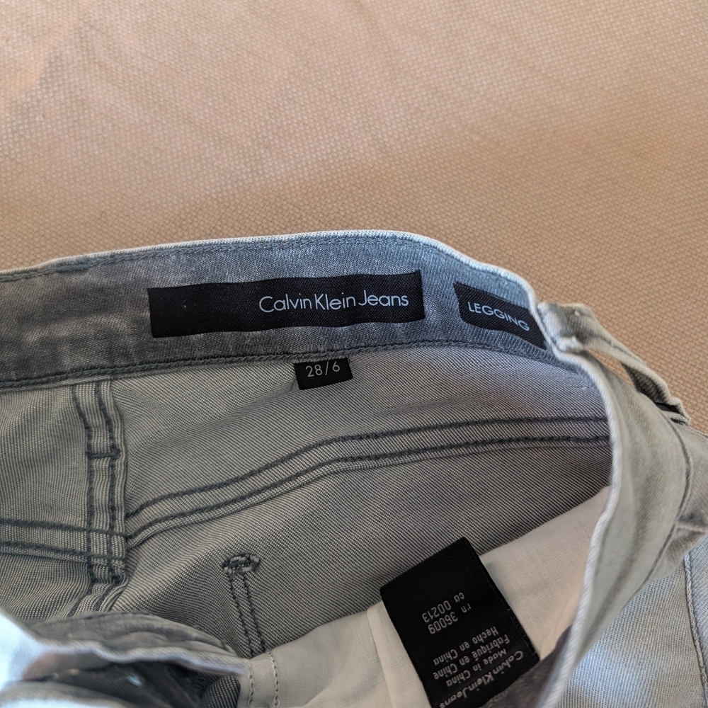 Calvin Klein Jeans Light Gray Denim - Picture 4 of 5
